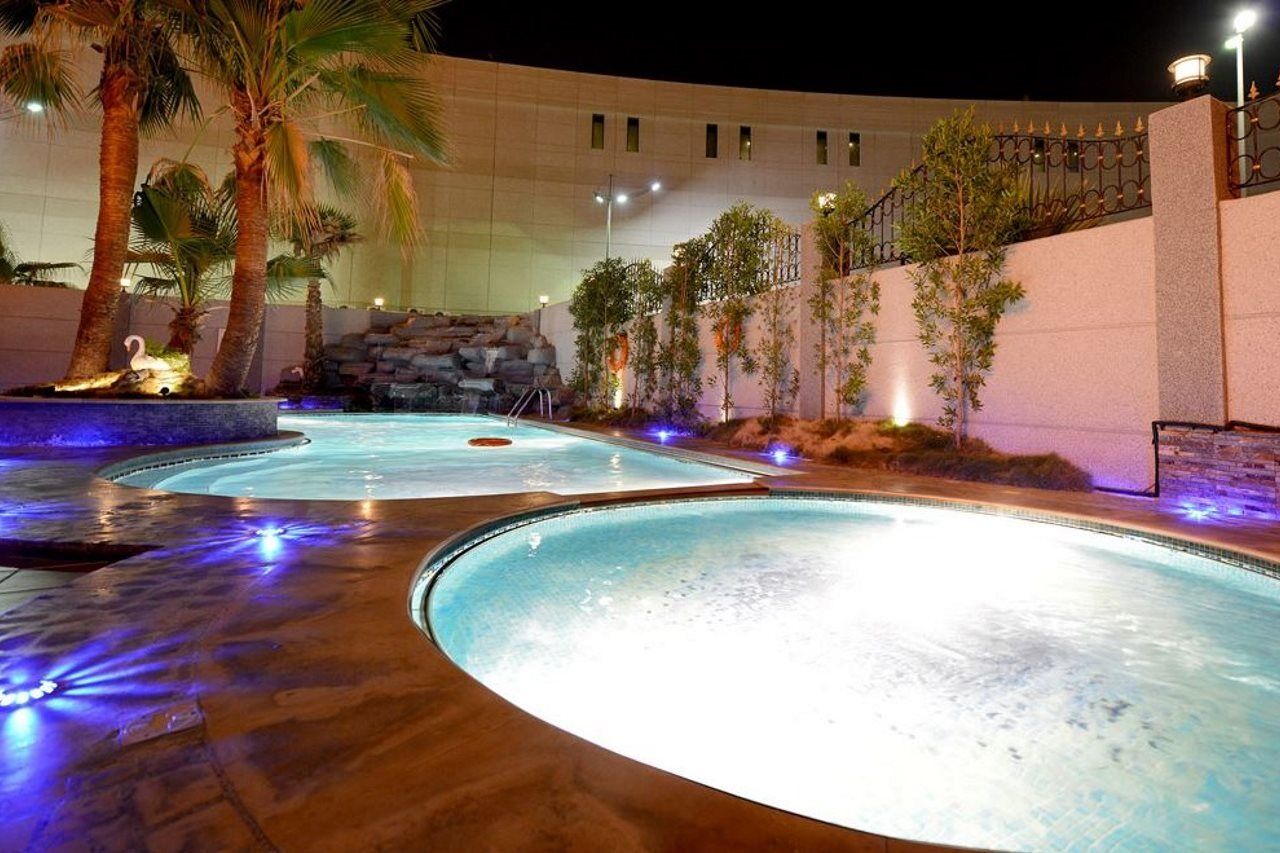 Boudl Al Woroud Aparthotel Рияд Екстериор снимка